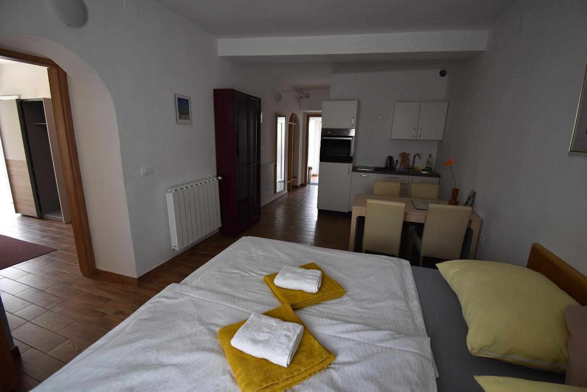 בובק Apartments Free Alps, Massage & Wine מראה חיצוני תמונה