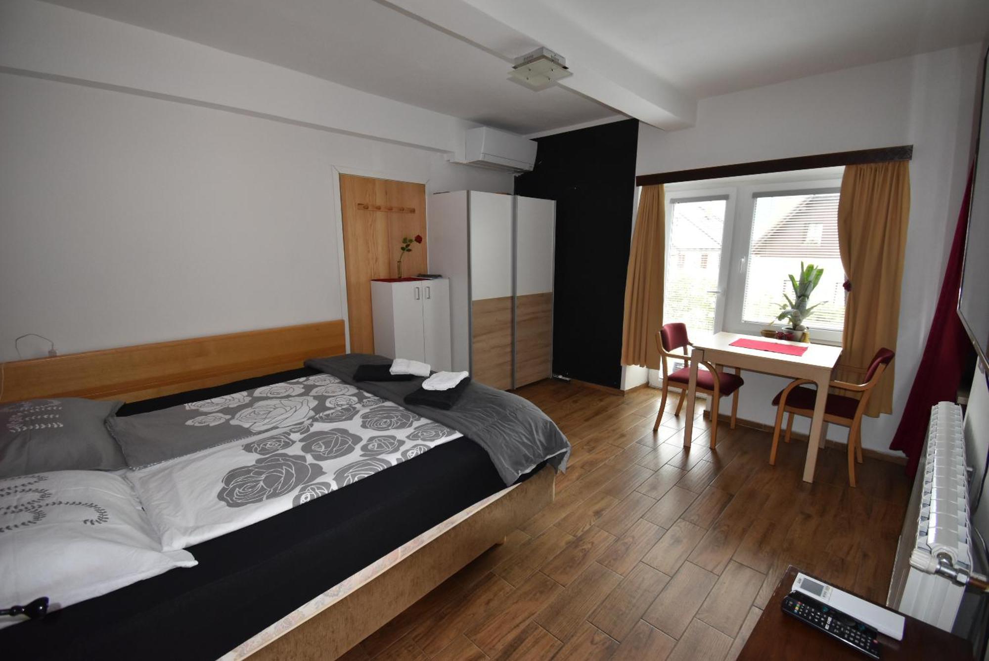 בובק Apartments Free Alps, Massage & Wine מראה חיצוני תמונה